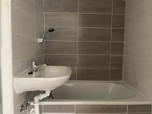 Pronájem bytu 1+kk, Litvínov, Studentská, 34 m2