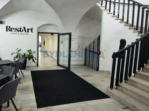 Pronájem bytu 1+kk, České Budějovice, nám. Přemysla Otakara II., 38 m2