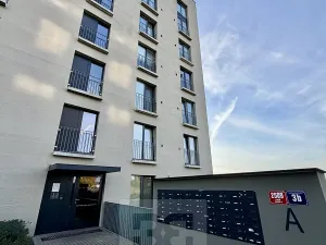 Prodej bytu 1+kk, Praha - Libeň, Novovysočanská, 25 m2