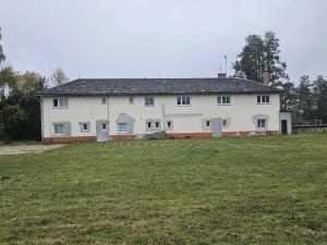 Dražba skladu, Studenec, 16378 m2