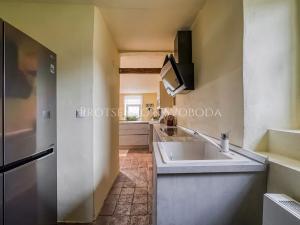 Prodej apartmánu, Pavlov, 354 m2