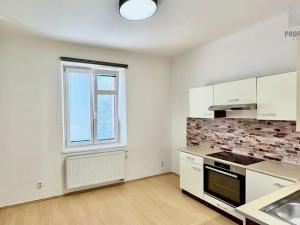 Prodej bytu 1+1, Brno, Charbulova, 37 m2