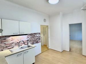 Prodej bytu 1+1, Brno, Charbulova, 37 m2