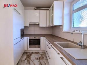 Pronájem bytu 3+kk, Kladno, Kordačova, 79 m2