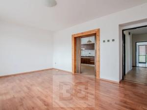 Prodej rodinného domu, Hrobce, Hlavní, 238 m2