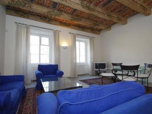 Pronájem bytu 3+1, Praha - Malá Strana, Hroznová, 73 m2