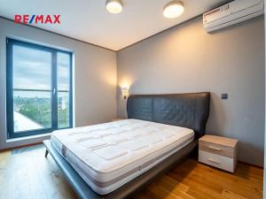 Pronájem bytu 3+kk, Praha - Hlubočepy, Pražského, 67 m2