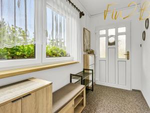 Prodej rodinného domu, Vrhaveč - Neznašovy, 253 m2