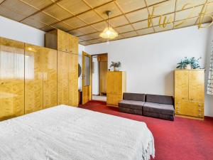 Prodej rodinného domu, Vrhaveč - Neznašovy, 253 m2