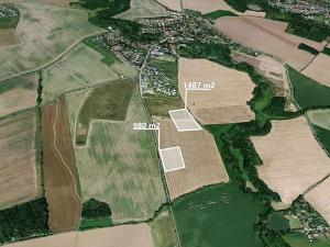 Prodej podílu pole, Praha, 2466 m2