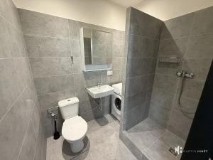 Pronájem bytu 1+kk, Praha - Dubeč, Starodubečská, 19 m2