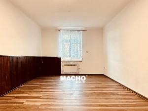 Pronájem bytu 1+kk, Mníšek pod Brdy, náměstí F. X. Svobody, 29 m2