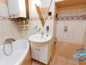 Prodej bytu 2+1, Frýdek-Místek, Nad Lipinou, 54 m2