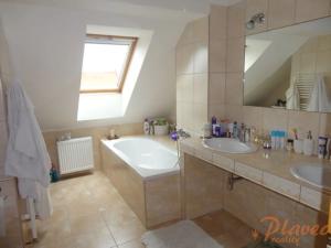 Pronájem bytu 2+kk, Praha - Bubeneč, Národní obrany, 126 m2