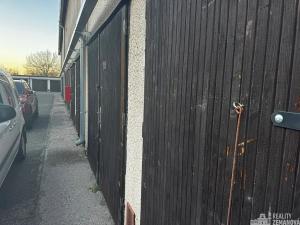 Pronájem garáže, Praha - Podolí, Bohuslava Martinů, 36 m2