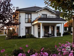 Prodej rodinného domu, Přezletice, Čakovická, 405 m2