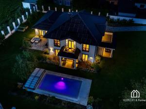 Prodej rodinného domu, Přezletice, Čakovická, 405 m2