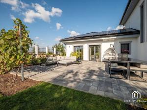 Prodej rodinného domu, Přezletice, Čakovická, 405 m2