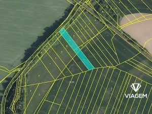 Prodej podílu pole, Hradec Králové, 1332 m2