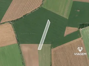 Prodej podílu pole, Vinary, 1353 m2