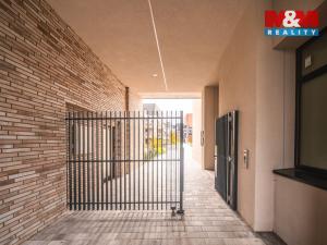 Pronájem bytu 1+kk, Praha - Holešovice, U průhonu, 35 m2