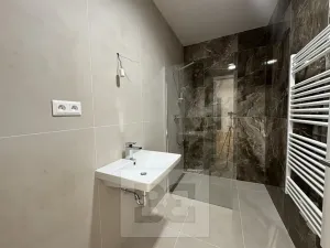 Pronájem bytu 1+kk, Brno, Komárovská, 50 m2