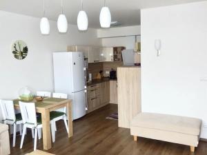 Pronájem bytu 2+kk, Praha - Háje, Jurkovičova, 52 m2