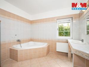 Prodej rodinného domu, Hradec Králové - Nový Hradec Králové, Mužíkova, 140 m2