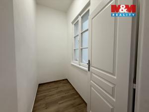 Pronájem bytu 3+1, Karviná - Fryštát, Masarykovo nám., 120 m2