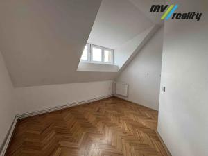Pronájem bytu 2+kk, Praha - Břevnov, Cvičebná, 35 m2