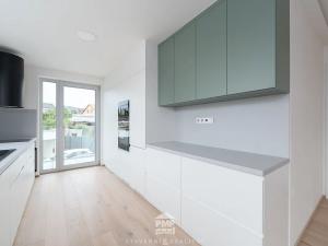 Prodej rodinného domu, Nebovidy, 359 m2