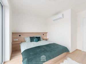 Prodej rodinného domu, Nebovidy, 359 m2