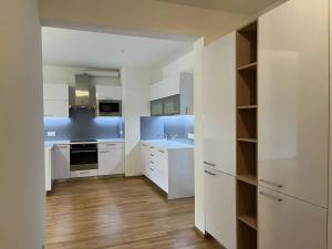 Pronájem bytu 3+kk, Praha - Jinonice, Nyklíčkova, 102 m2