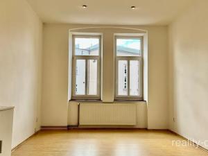 Prodej bytu 2+1, Děčín, Divišova, 72 m2