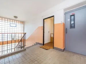 Prodej bytu 2+kk, Praha - Strašnice, Věšínova, 36 m2