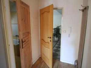 Pronájem bytu 2+1, Karlovy Vary, Pod Jelením skokem, 59 m2