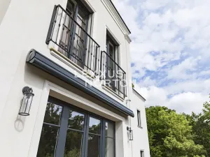 Pronájem vily, Praha - Dejvice, V Šáreckém údolí, 253 m2