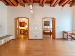 Pronájem bytu 2+1, Praha - Malá Strana, Mostecká, 80 m2