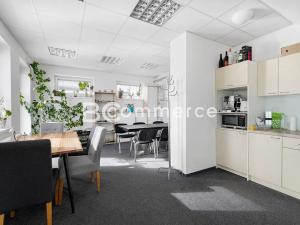 Prodej kanceláře, Brno, Holzova, 640 m2