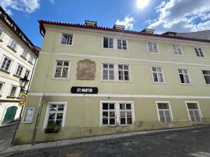 Prodej vícegeneračního domu, Praha, Vlašská, 1011 m2