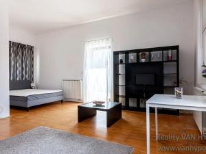 Prodej komerční nemovitosti, Kutná Hora, Štefánikova, 1600 m2