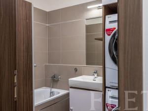 Pronájem bytu 4+kk, Praha - Střížkov, Zakšínská, 108 m2