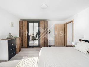 Prodej rodinného domu, Krakovany, 163 m2