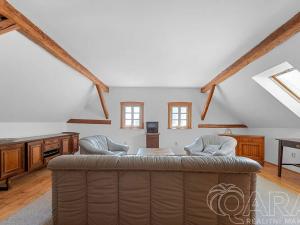 Prodej rodinného domu, Žernov, 220 m2