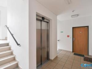 Prodej bytu 2+kk, Praha - Modřany, K Vystrkovu, 58 m2