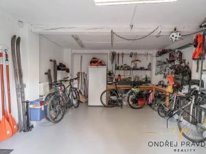 Prodej činžovního domu, Lety, Sokolská, 265 m2