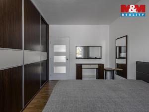 Prodej bytu 3+1, Klatovy - Klatovy III, Pod Hůrkou, 66 m2