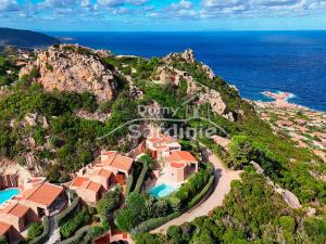 Prodej domu, Costa Paradiso, Sardinie, Itálie, 392 m2