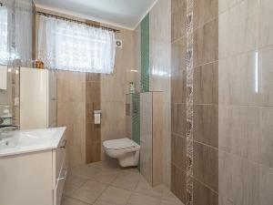 Prodej rodinného domu, Chýně, Ke Skále, 220 m2