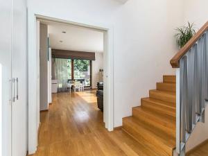 Pronájem vily, Statenice, 180 m2